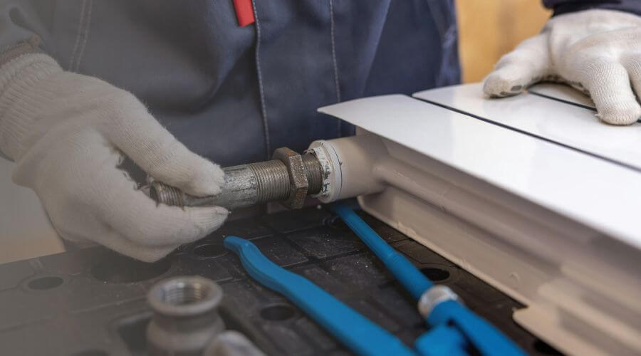 Gas Line Leak Repair in Yancey, TX